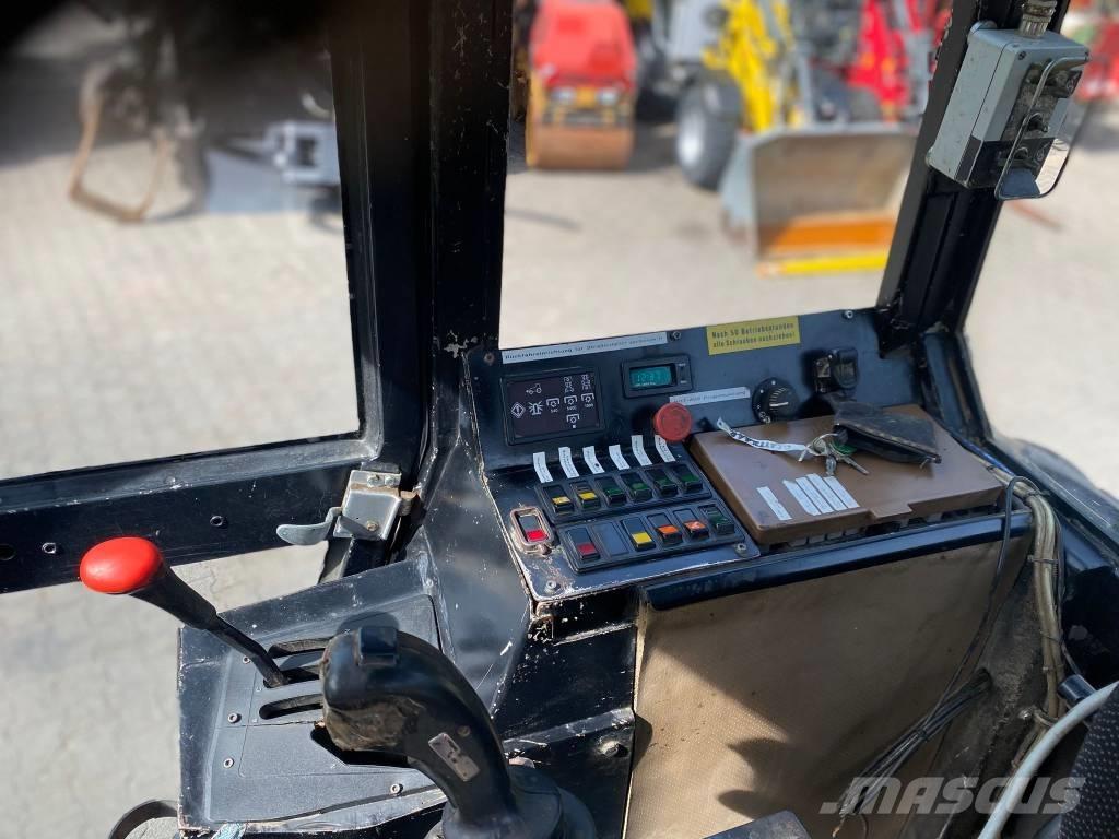 John Deere 6400 Лісогосподарські трактори