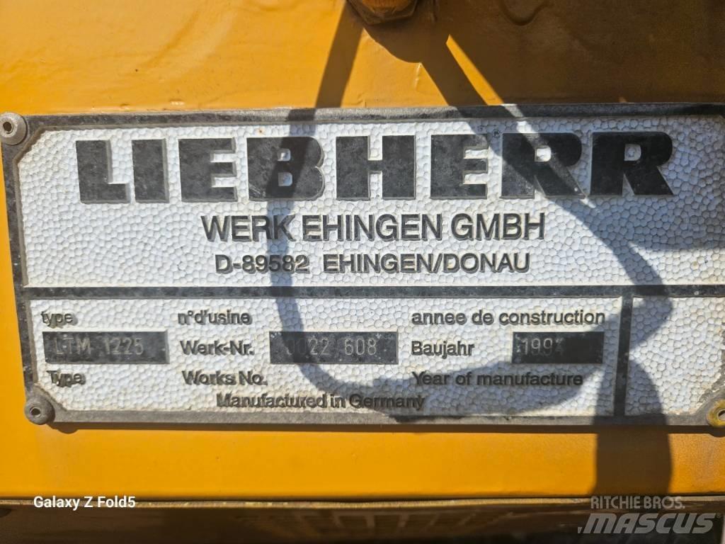 Liebherr LTM1225 автокрани