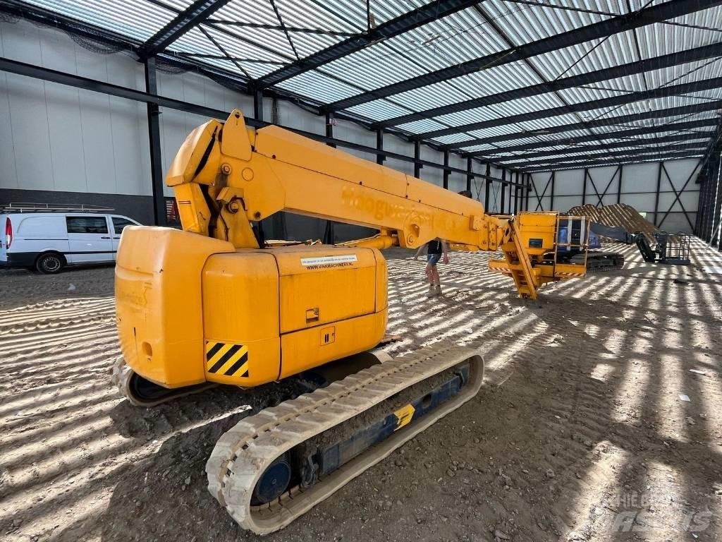 Hitachi HX140B Телескопічні підйомники