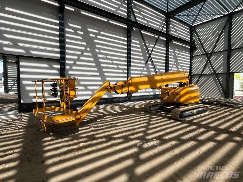 Hitachi HX140B Телескопічні підйомники
