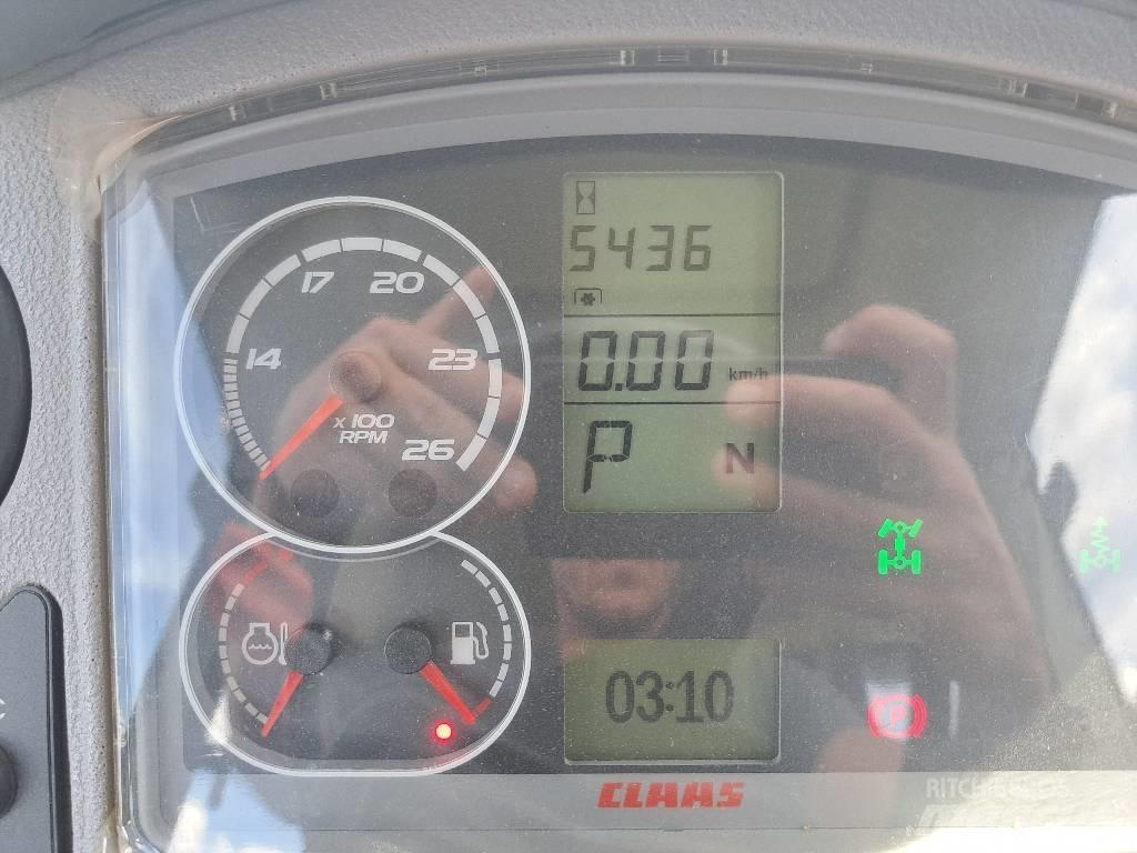 CLAAS Axion 850 Трактори