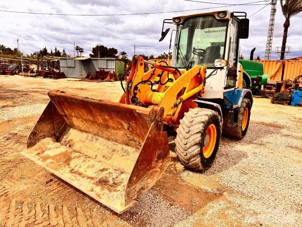 Liebherr L 507 Фронтальні навантажувачі