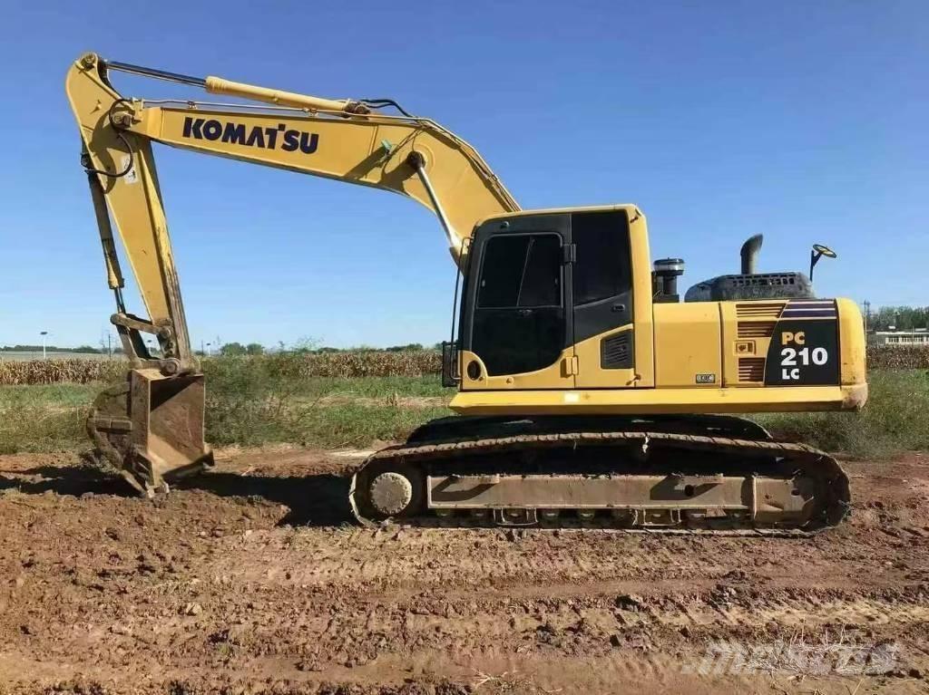 Komatsu PC 210 Гусеничні екскаватори