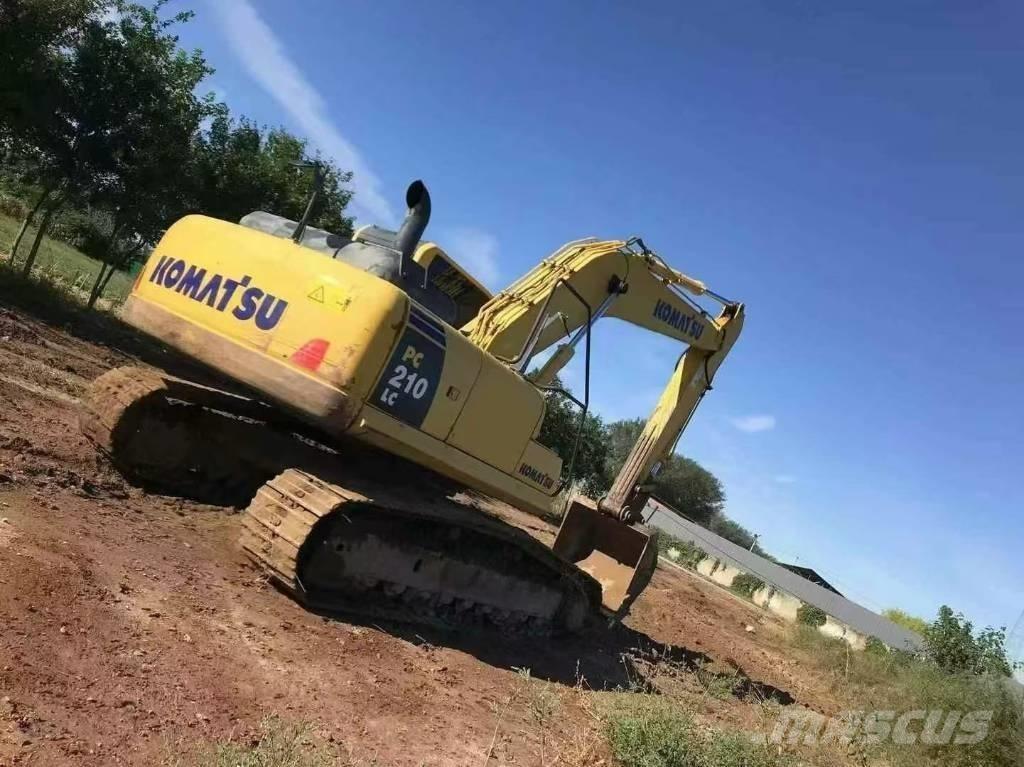 Komatsu PC 210 Гусеничні екскаватори