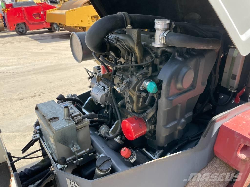 Dynapac CC1200C Комбіновані катки