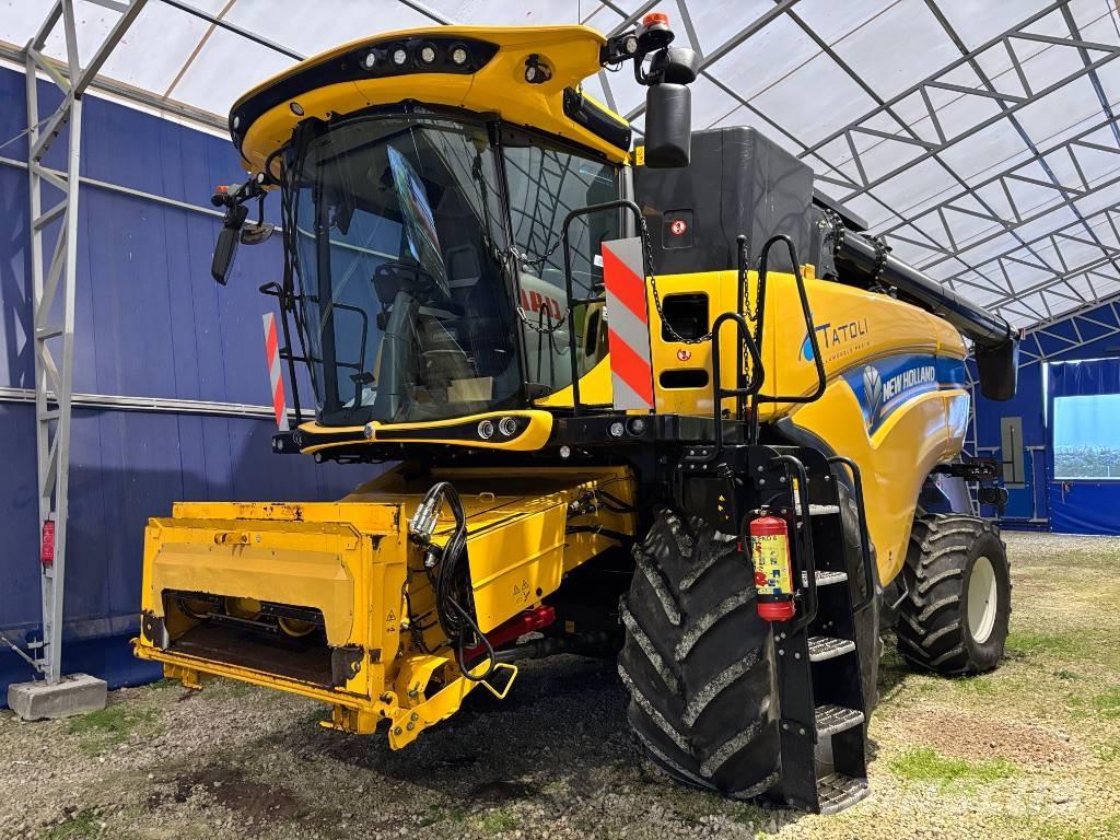 New Holland CX 8.90 Зернозбиральні комбайни