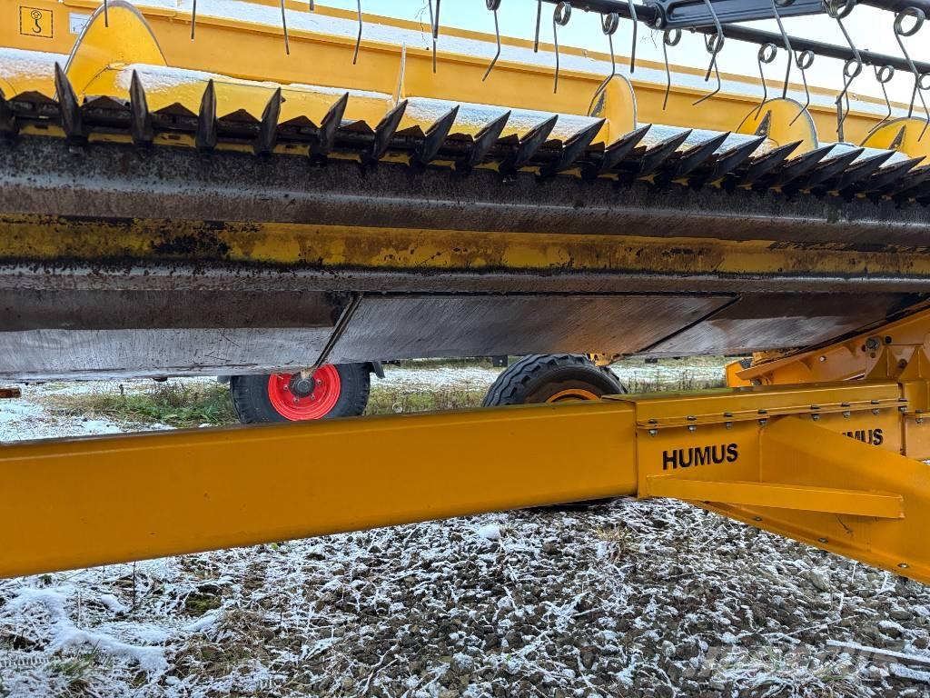 New Holland CX 8.90 Зернозбиральні комбайни