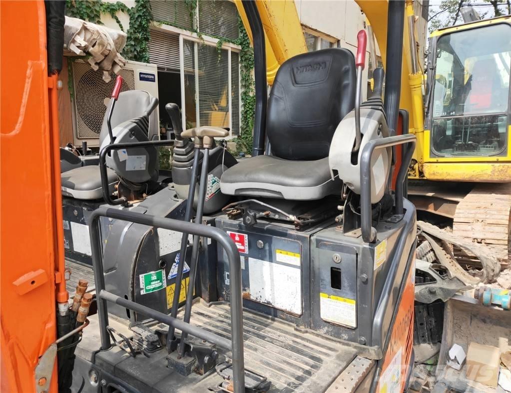Hitachi ZX 17 U-2 Міні-екскаватори < 7т