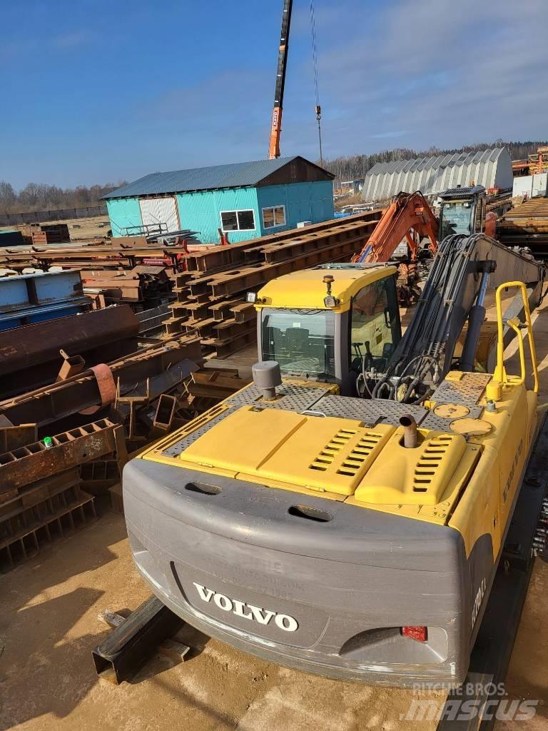Volvo 210CLR Екскаватори-амфібії