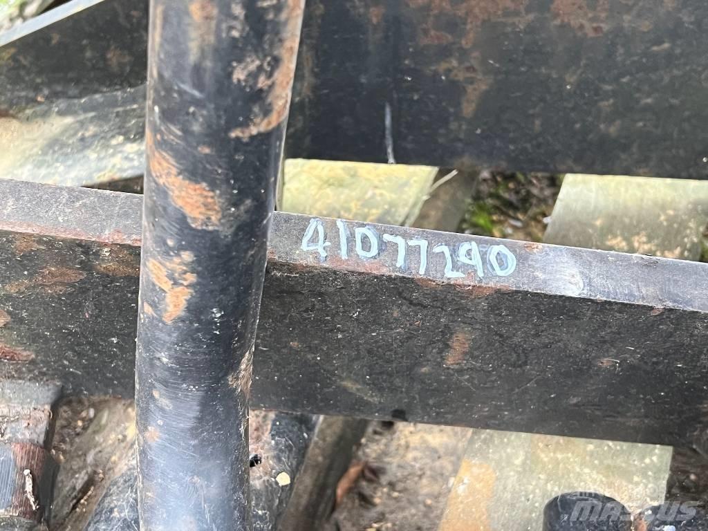 JCB Q FIT FORKS Інше обладнання для вантажних і землекопальних робіт