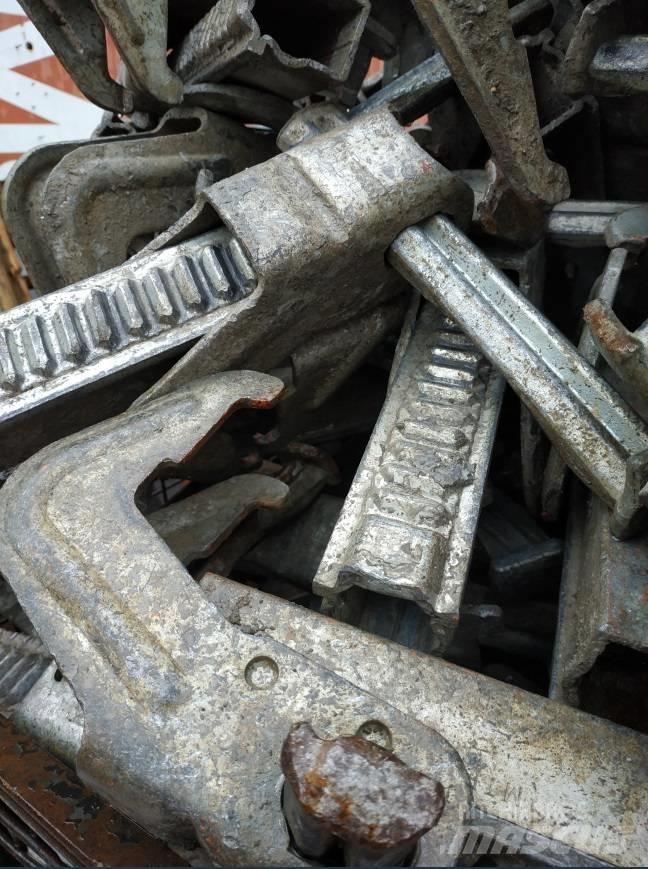 Peri BFD Clamps (Used) Опалубка