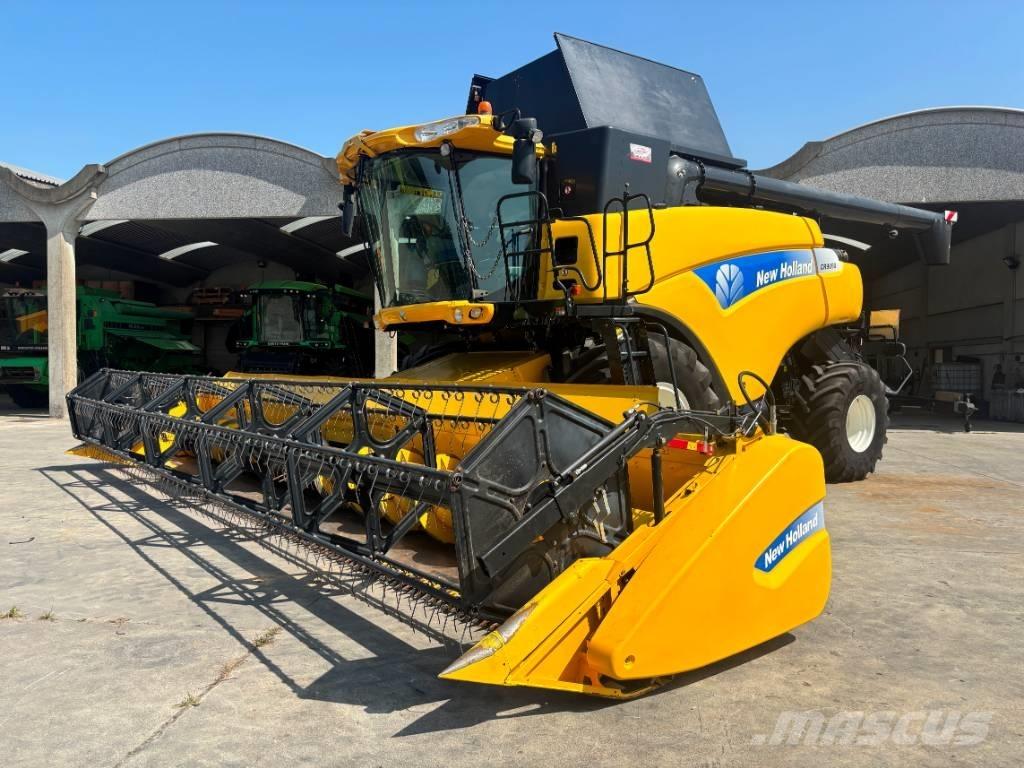 New Holland CR 9090 Зернозбиральні комбайни