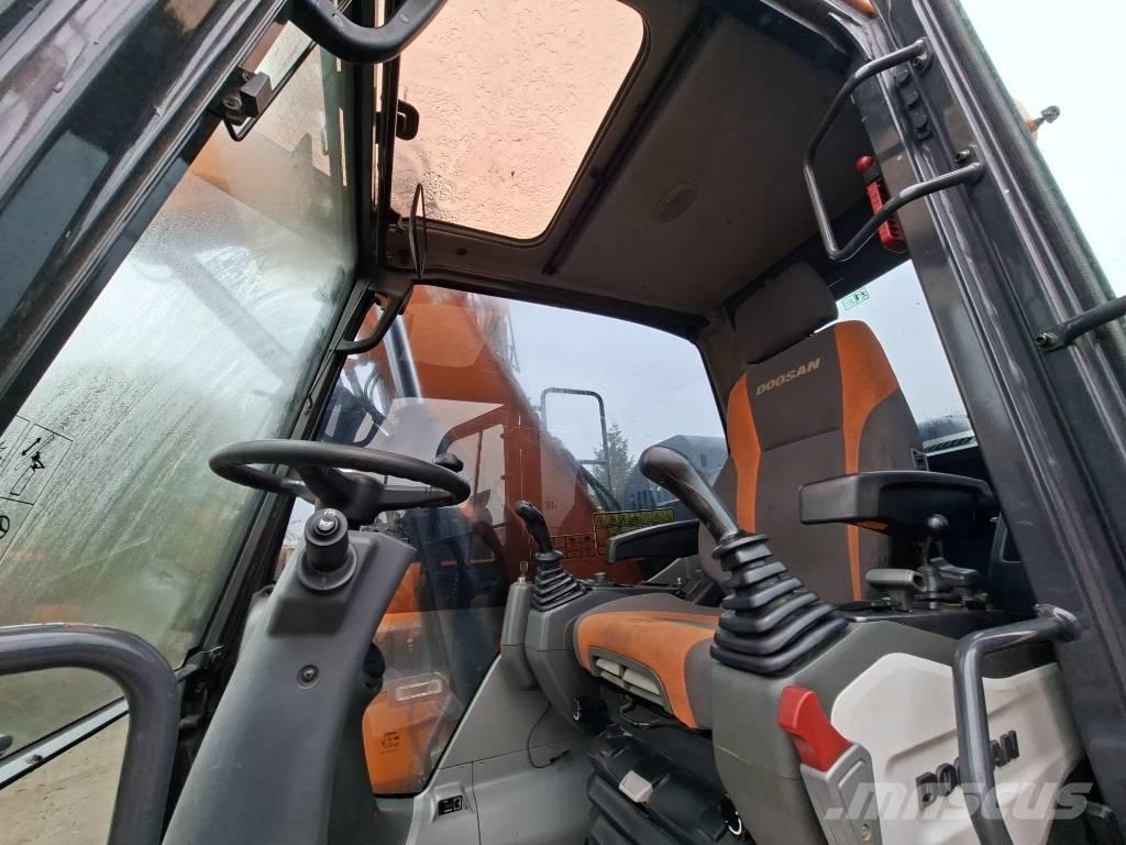 Doosan DX 165 W-5 Колісні екскаватори
