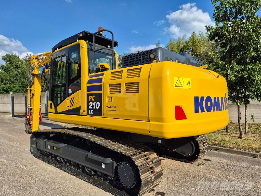 Komatsu PC210LC-11E0 Гусеничні екскаватори