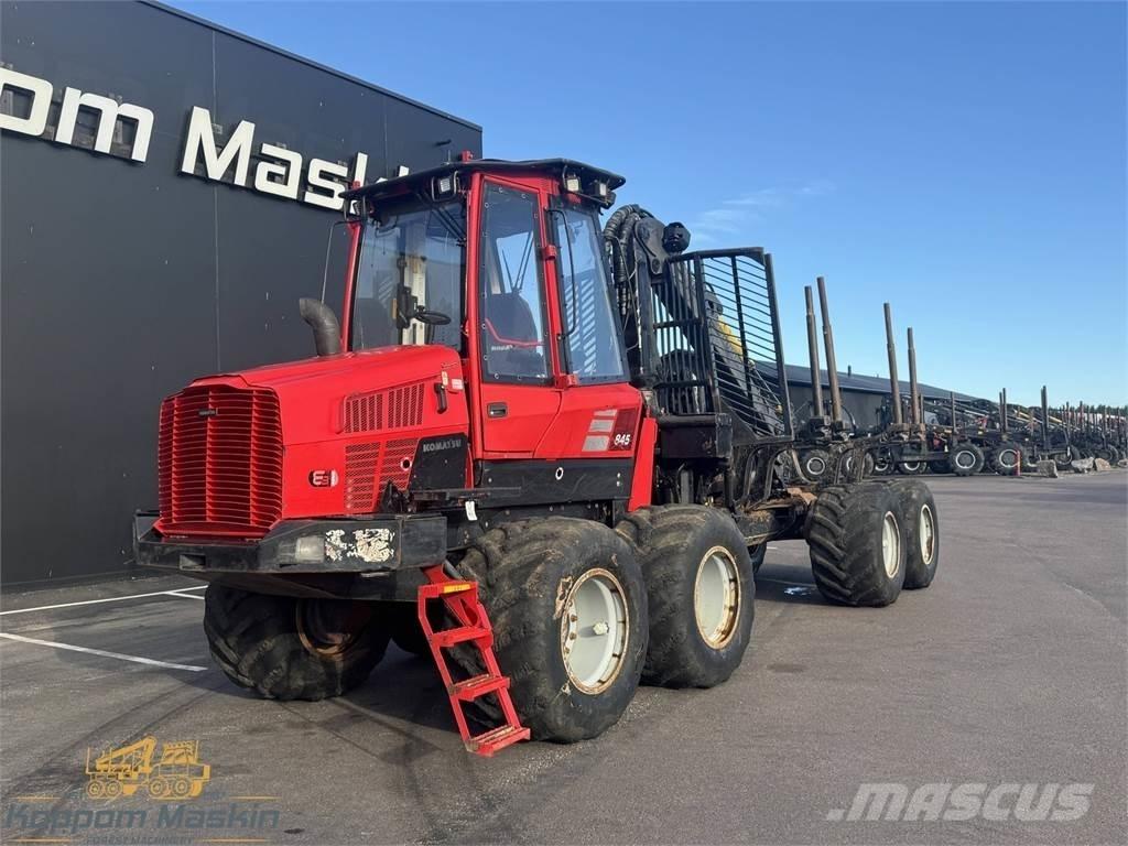 Komatsu 845 Форвардери