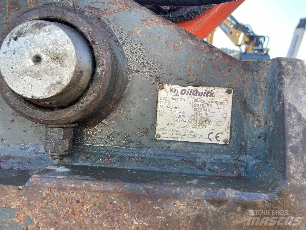Doosan EXCA Гусеничні екскаватори