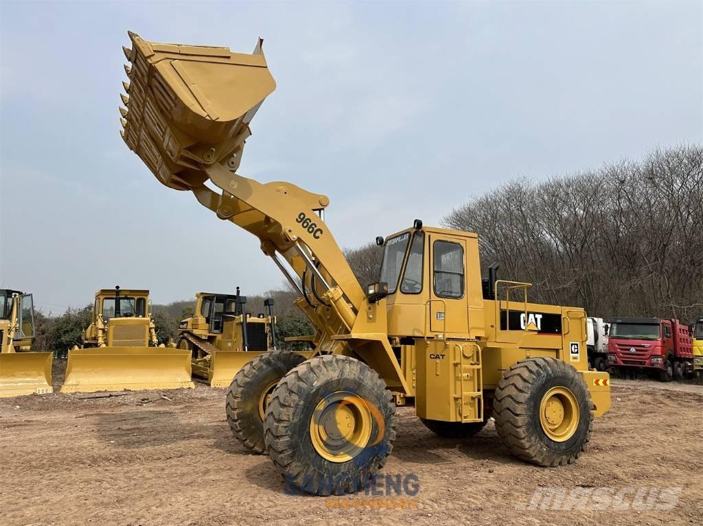 CAT 966C Фронтальні навантажувачі
