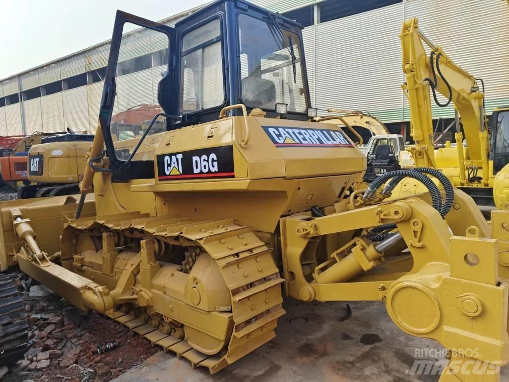 CAT D 6 G Гусеничні бульдозери