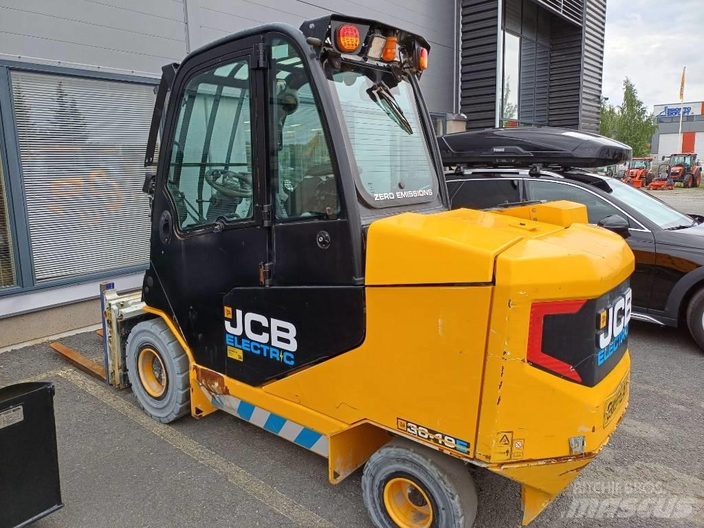 JCB Teletrukki Електронавантажувачі