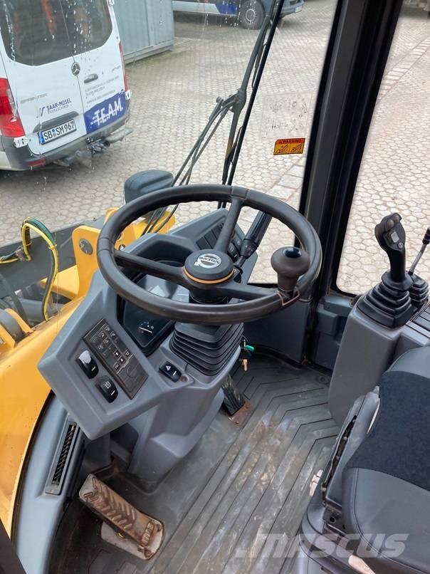 Volvo L 35 G Фронтальні навантажувачі