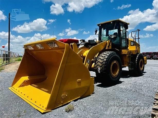 CAT 950 GC Фронтальні навантажувачі