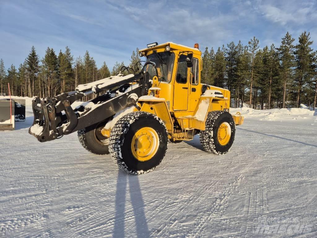 Volvo L 70 Фронтальні навантажувачі