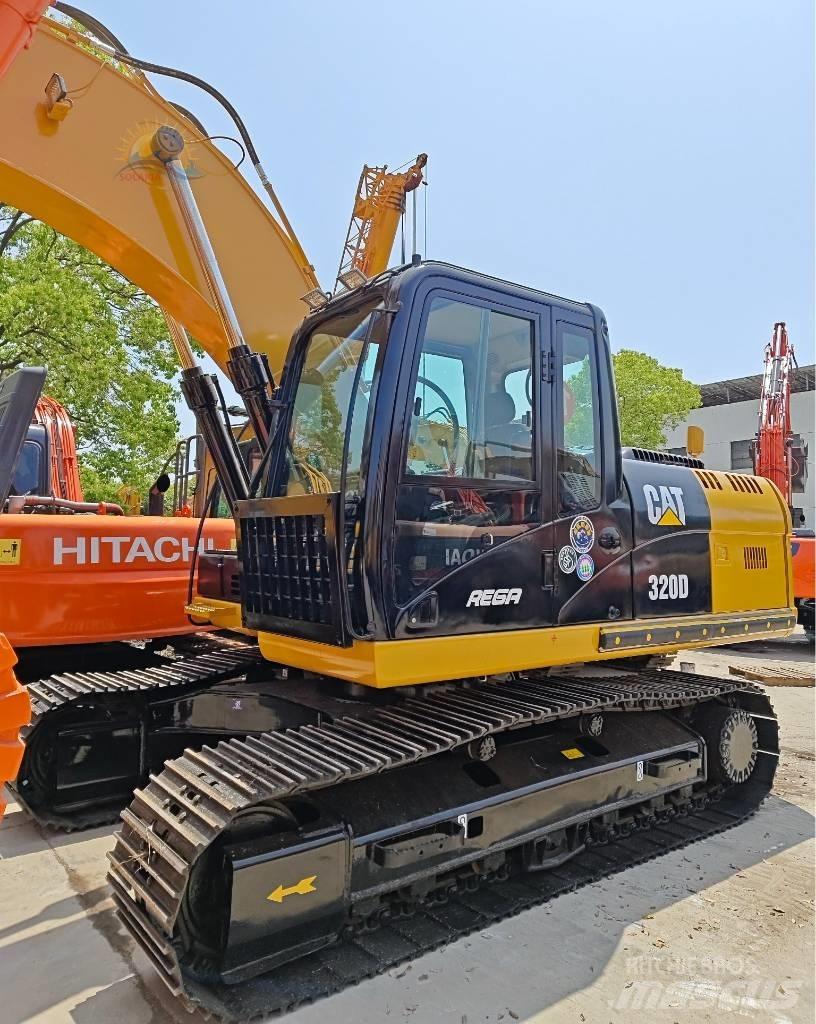CAT 320 D Гусеничні екскаватори