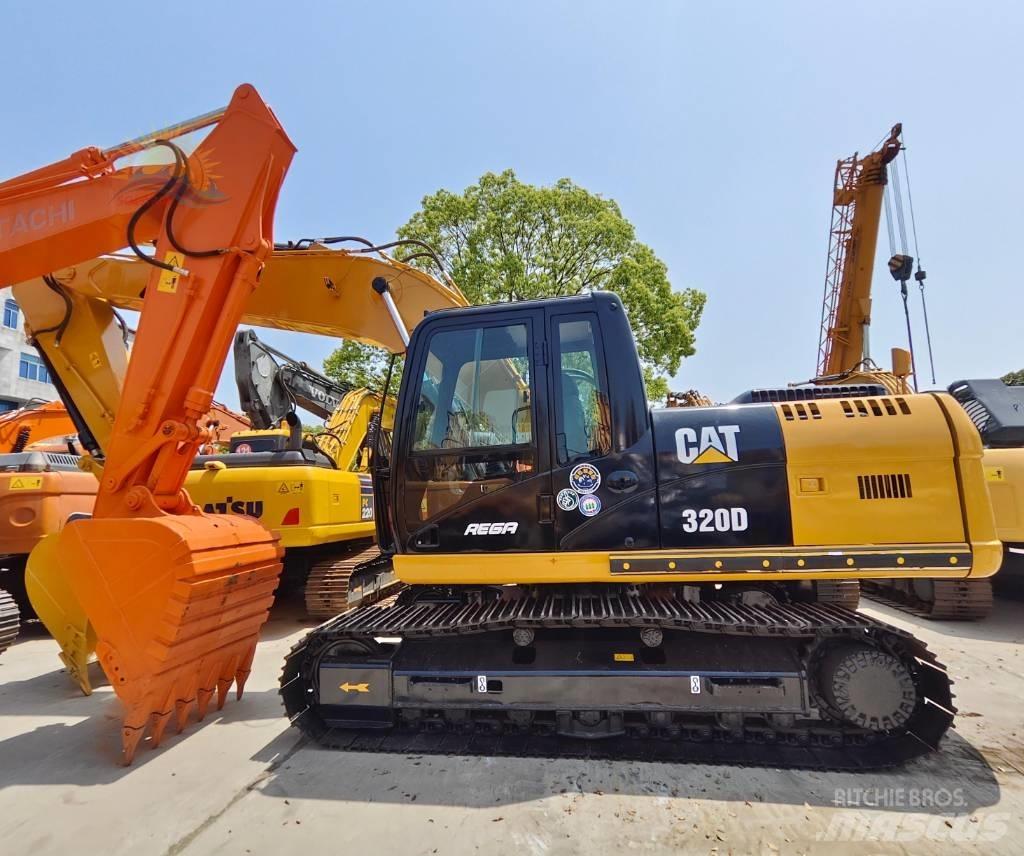 CAT 320 D Гусеничні екскаватори
