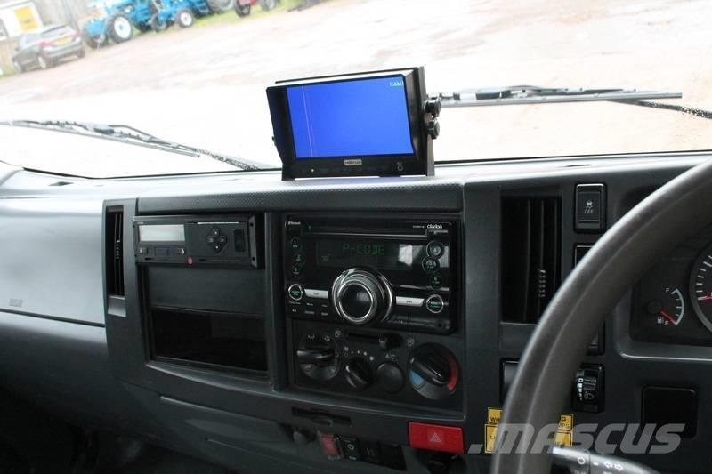 Isuzu 75.150 Бортові вантажівки