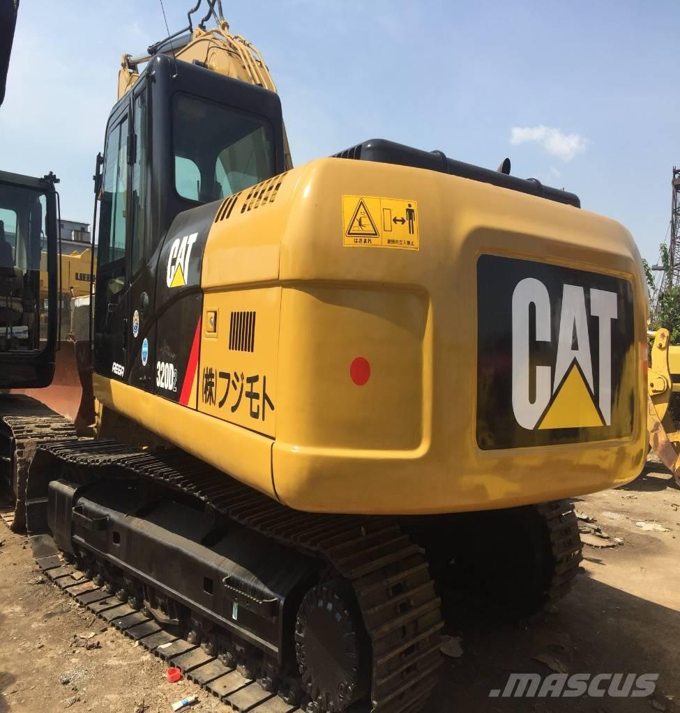 CAT 320 D Гусеничні екскаватори
