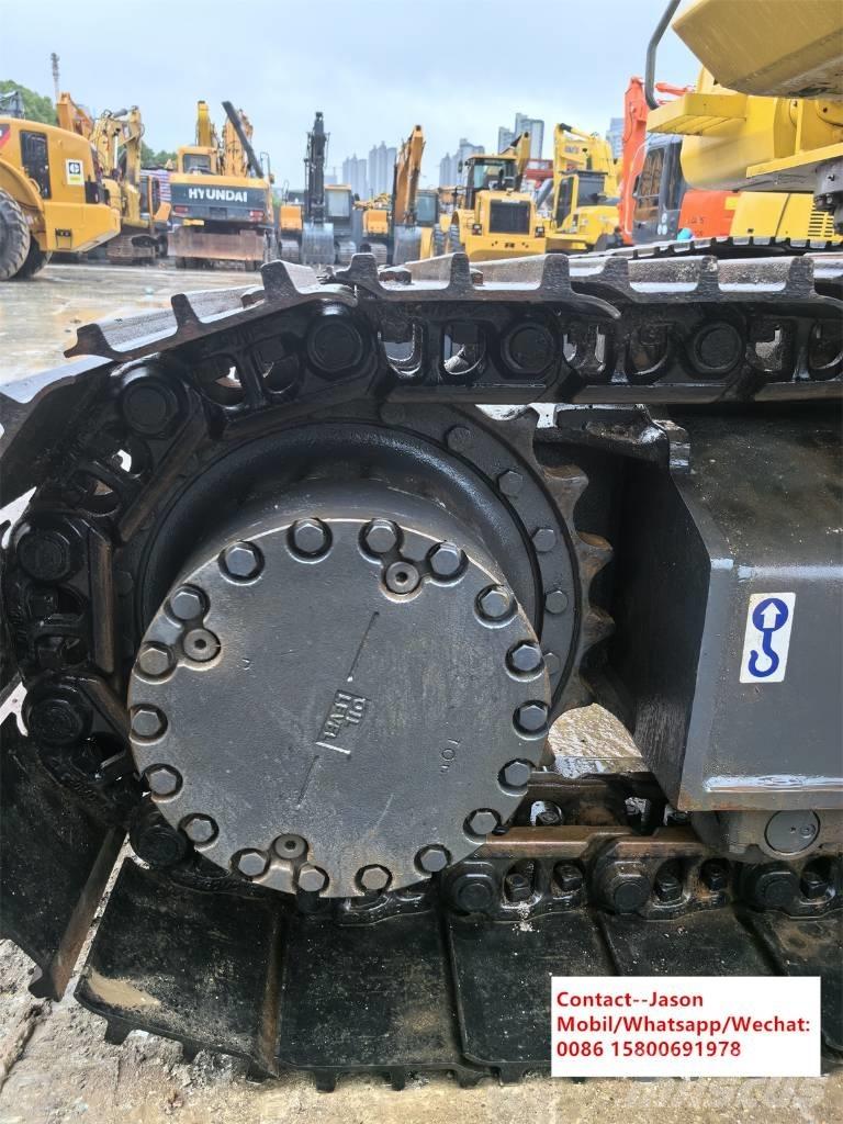Komatsu PC210 Гусеничні екскаватори