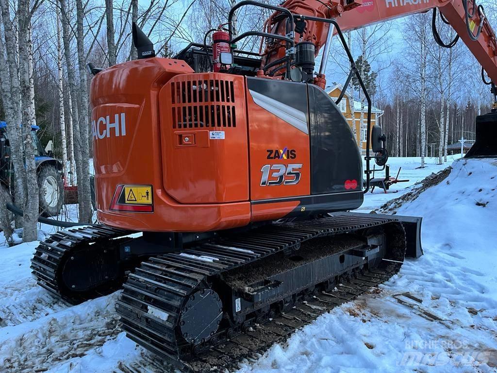 Hitachi ZX135US-7 Гусеничні екскаватори