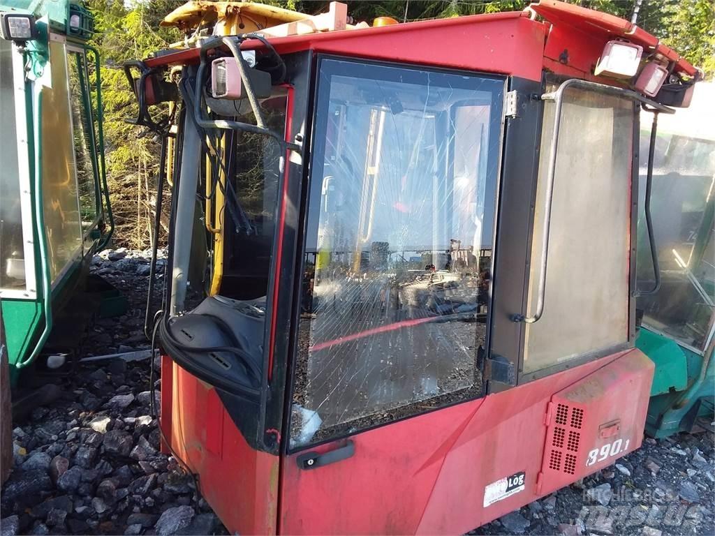 Valmet 890.1 Кабіна