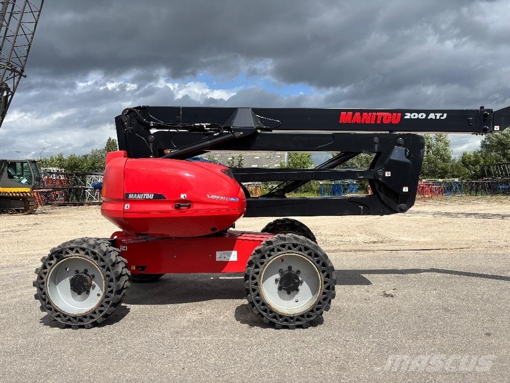 Manitou 200 ATJ Колінчаті підйомники