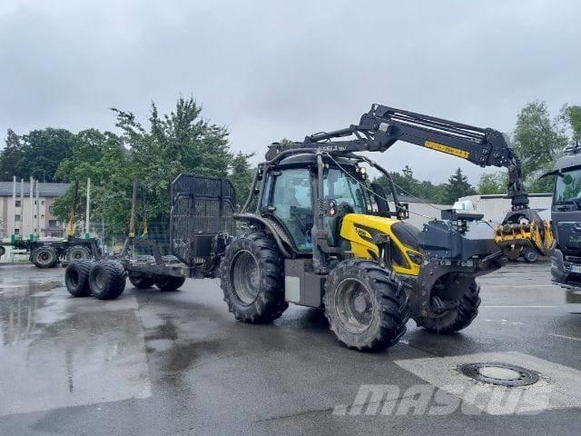 Valtra N 153 forst Лісогосподарські трактори