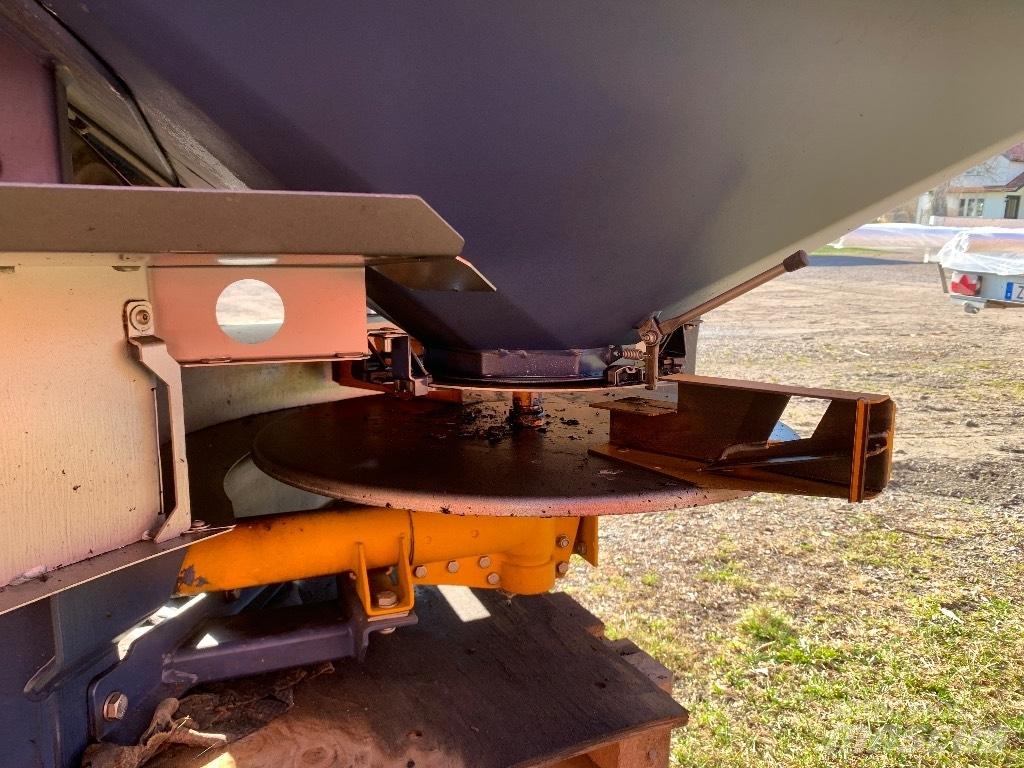 Bogballe M2 Розсіювач мінеральних добрив