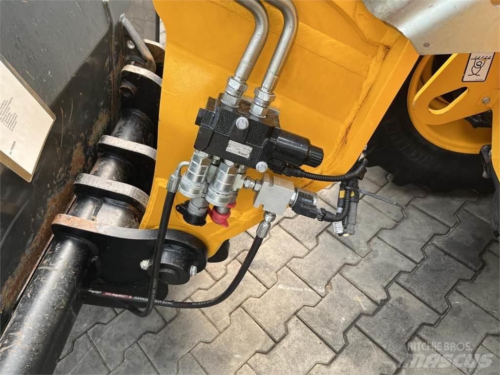 JCB 525-60 Hi Viz Телескопічний навантажувач