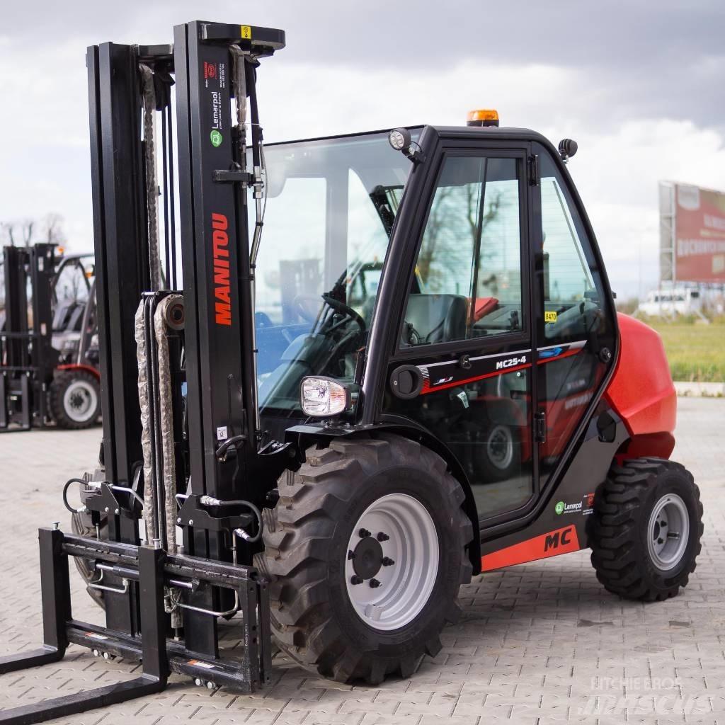 Manitou MC25 Навантажувачі підвищеної прохідності