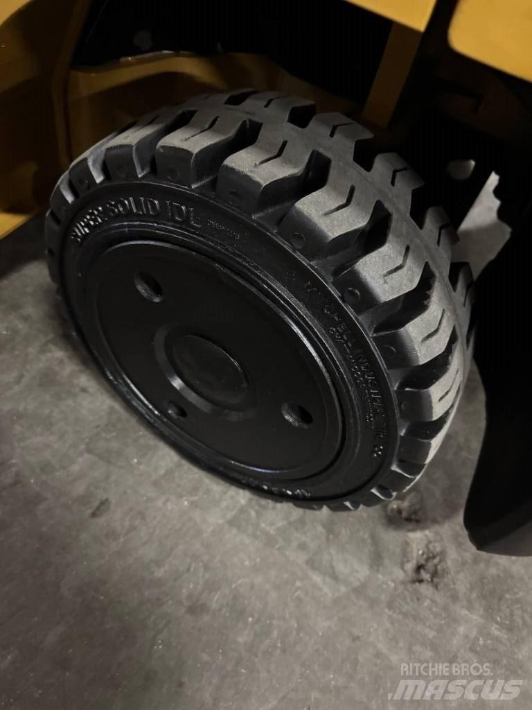 CAT 2C 5000 Інше