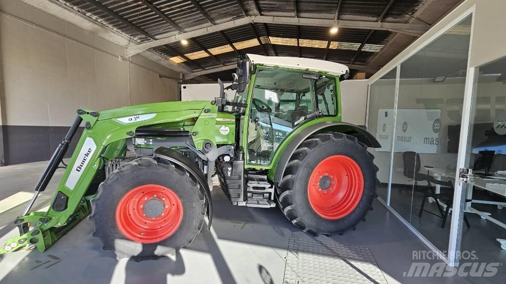 Fendt 211s VARIO Трактори