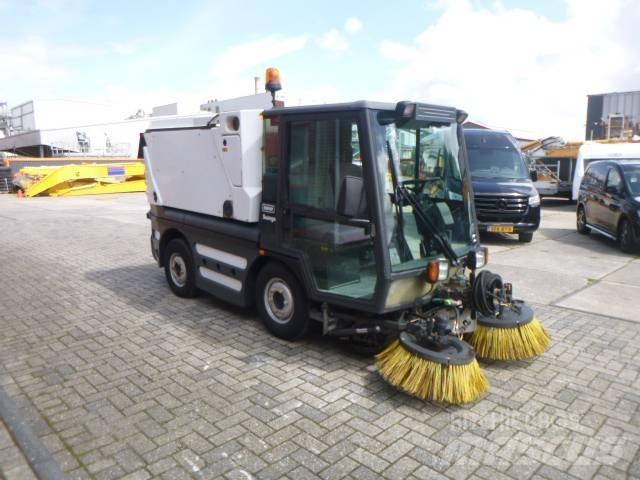 Schmidt Swingo 250 Прибиральні машини
