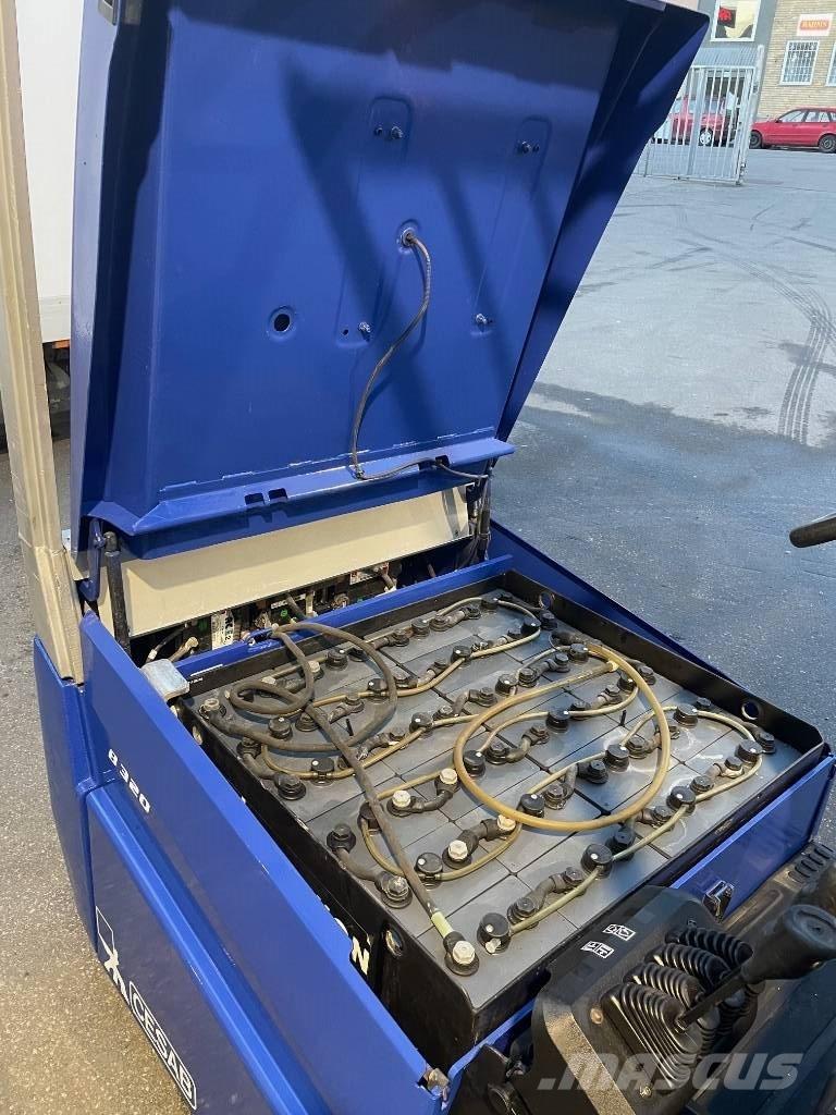 Cesab B320 Електронавантажувачі