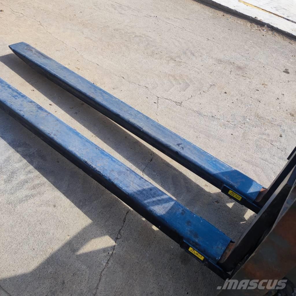 Jungheinrich TFG 425 Газові навантажувачі