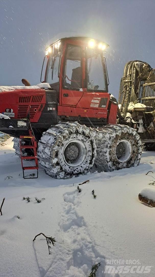 Komatsu 895 Форвардери