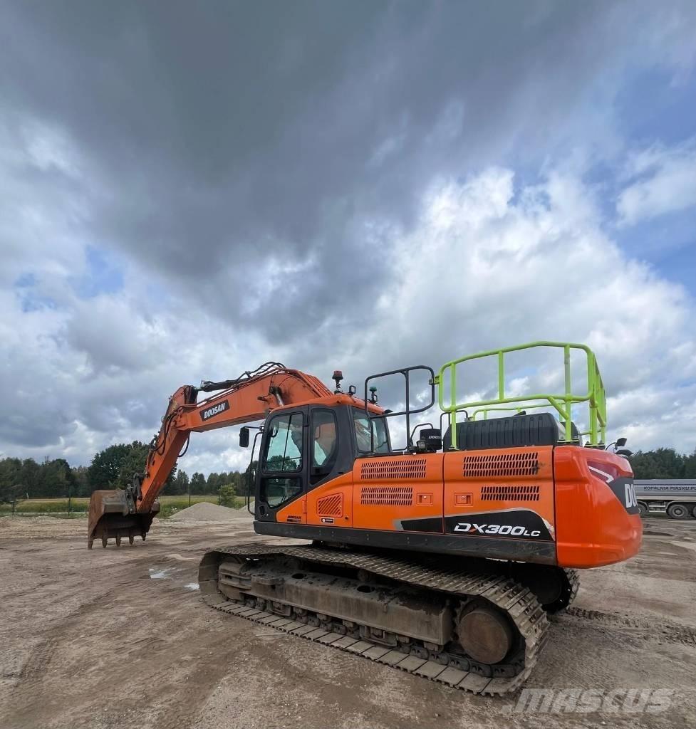 Doosan DX300-LC-7 Гусеничні екскаватори
