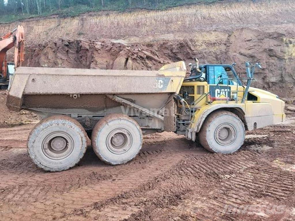 CAT 745C Підсобні машини