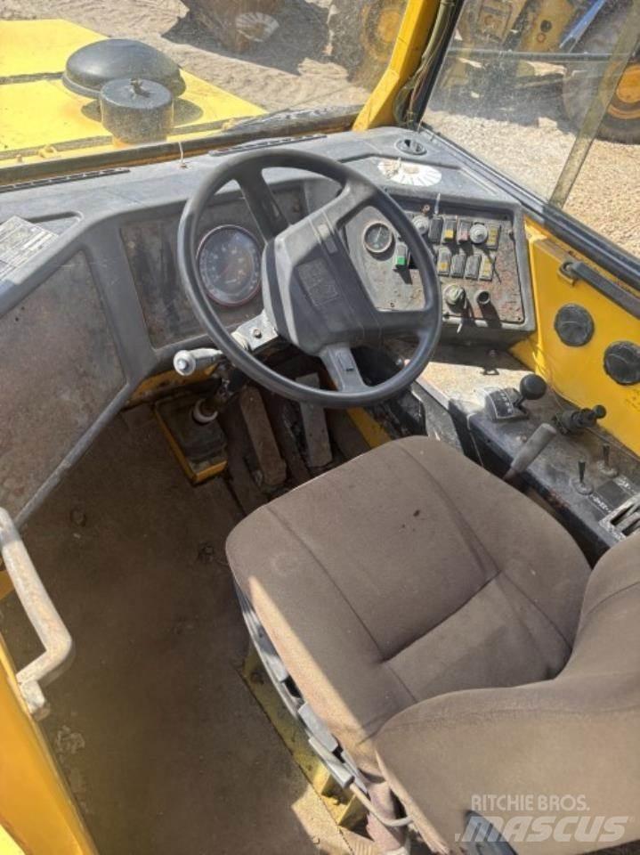 Volvo A20 Міні самоскиди
