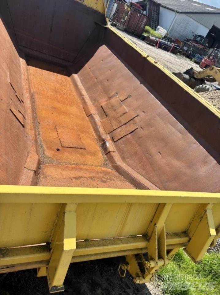 Volvo A20 Міні самоскиди