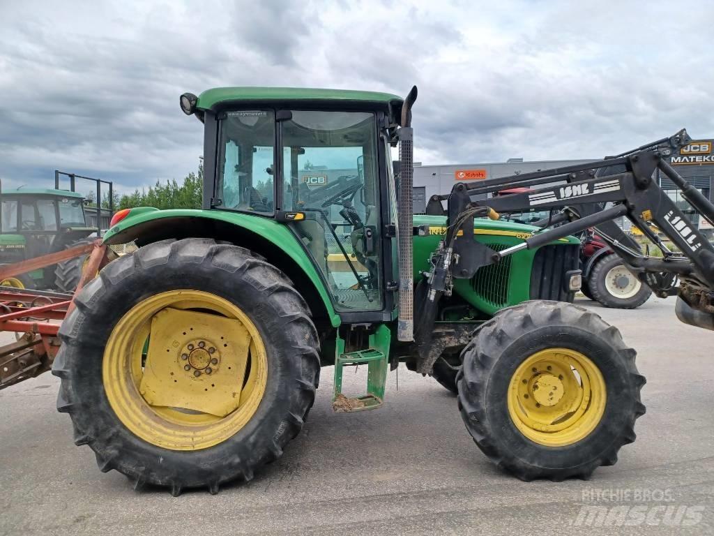 John Deere 6220 Трактори
