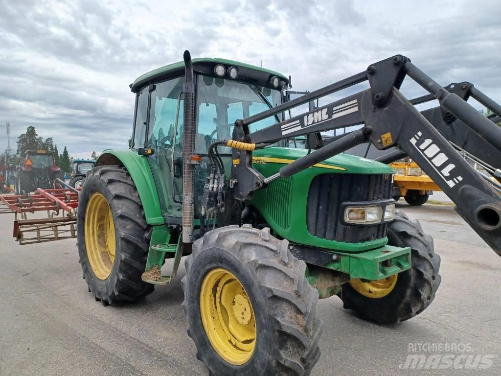 John Deere 6220 Трактори